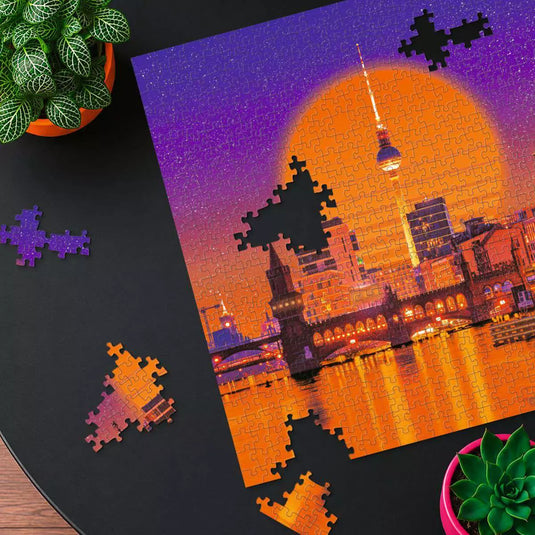 Neon Berlin 500 Piece Jigsaw Puzzle by Ravensburger