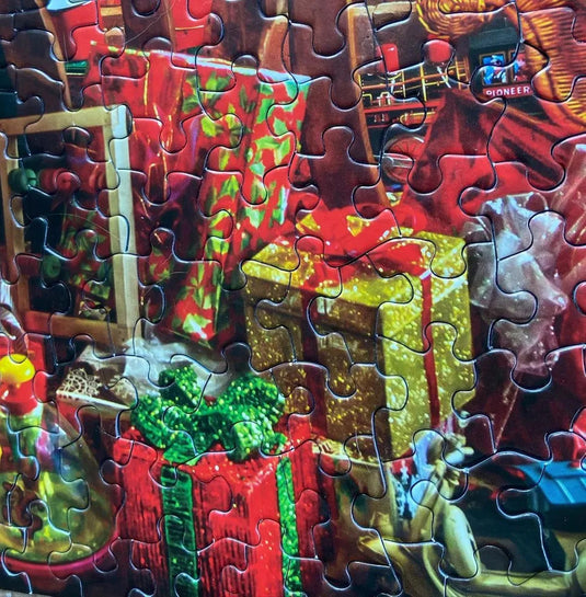 Santa's Shop 500 Piece Jigsaw Puzzle by Springbok